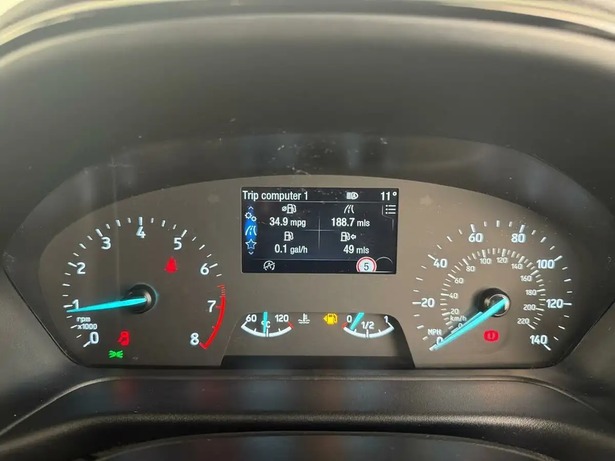 2023-ford-fiesta-10t-titanium-125ps-hybrid-mhev-big-36