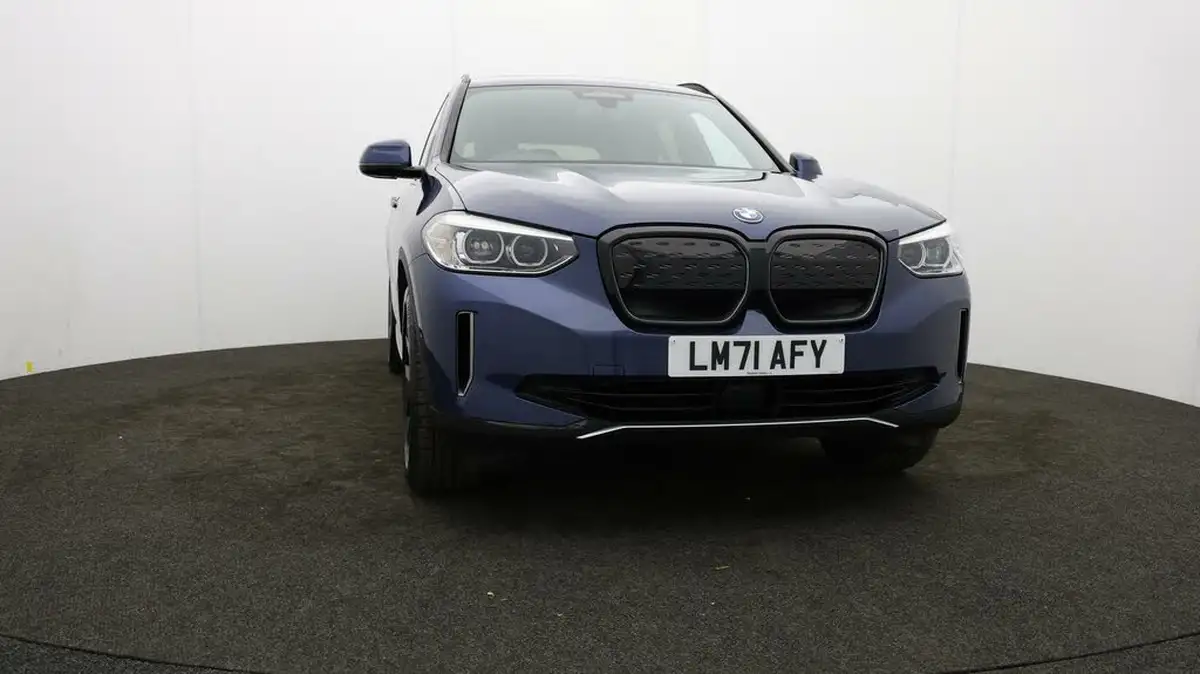 2021-bmw-ix3-e-premier-edition-big-43