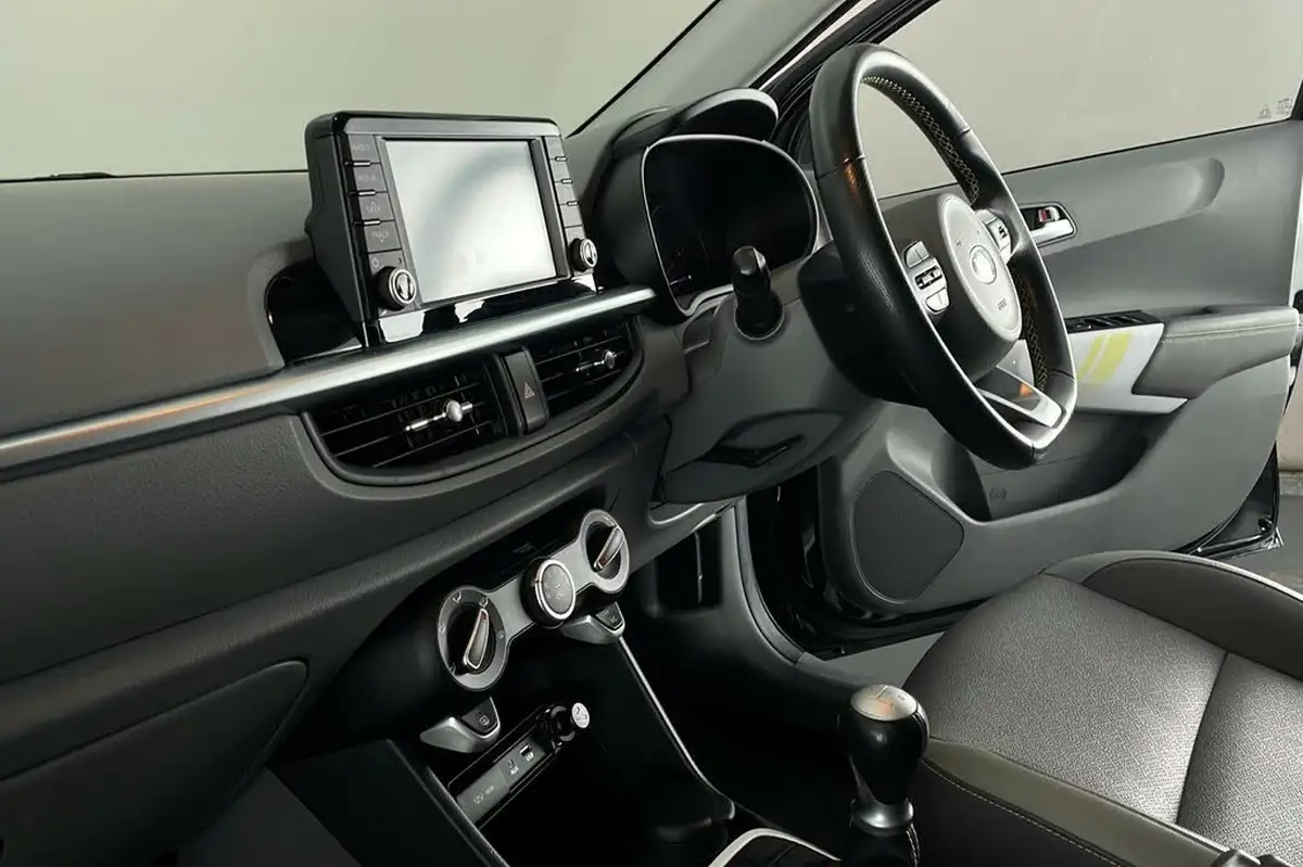 2018-kia-picanto-125-x-line-big-9