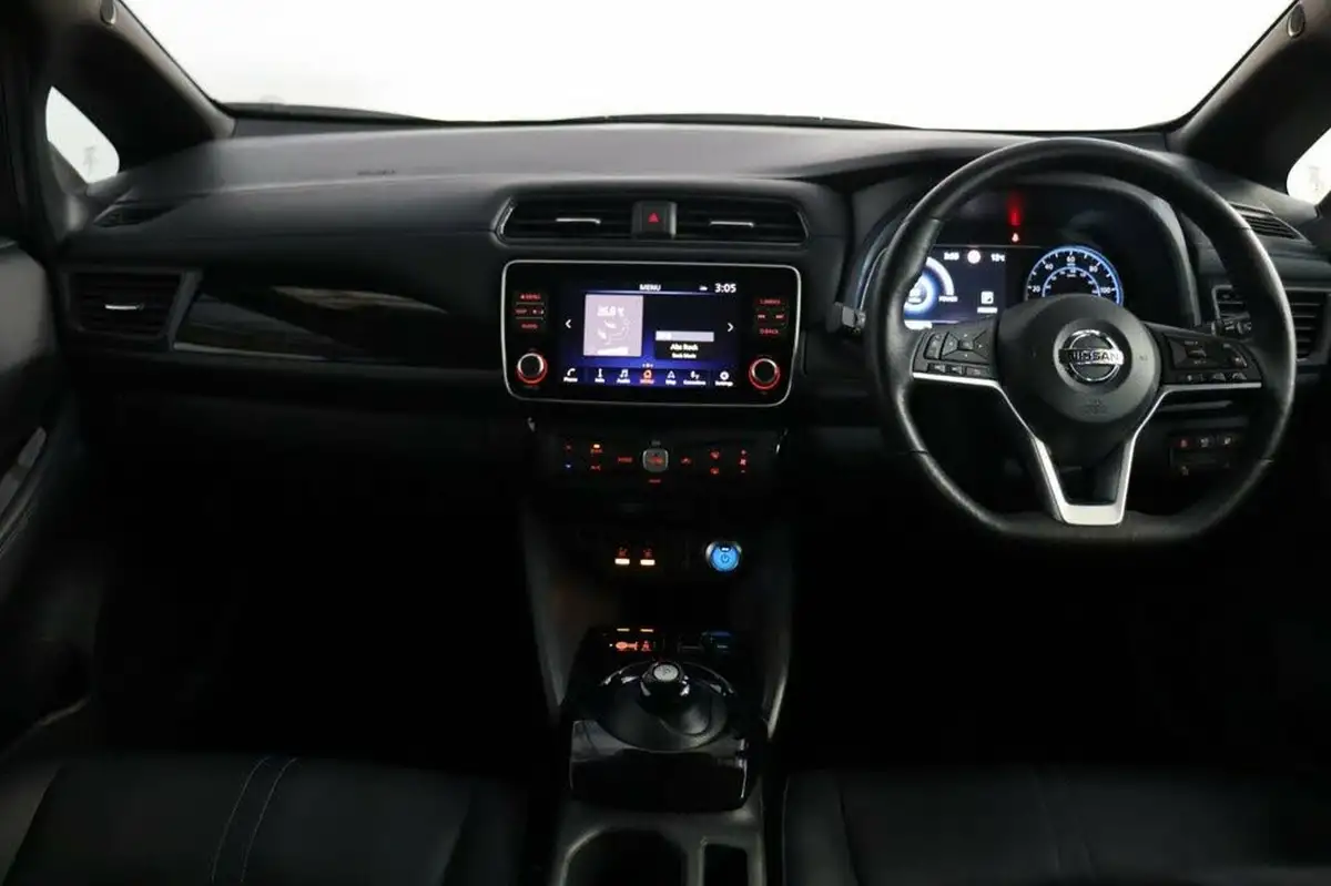 2021-nissan-leaf-e-n-connecta-big-7