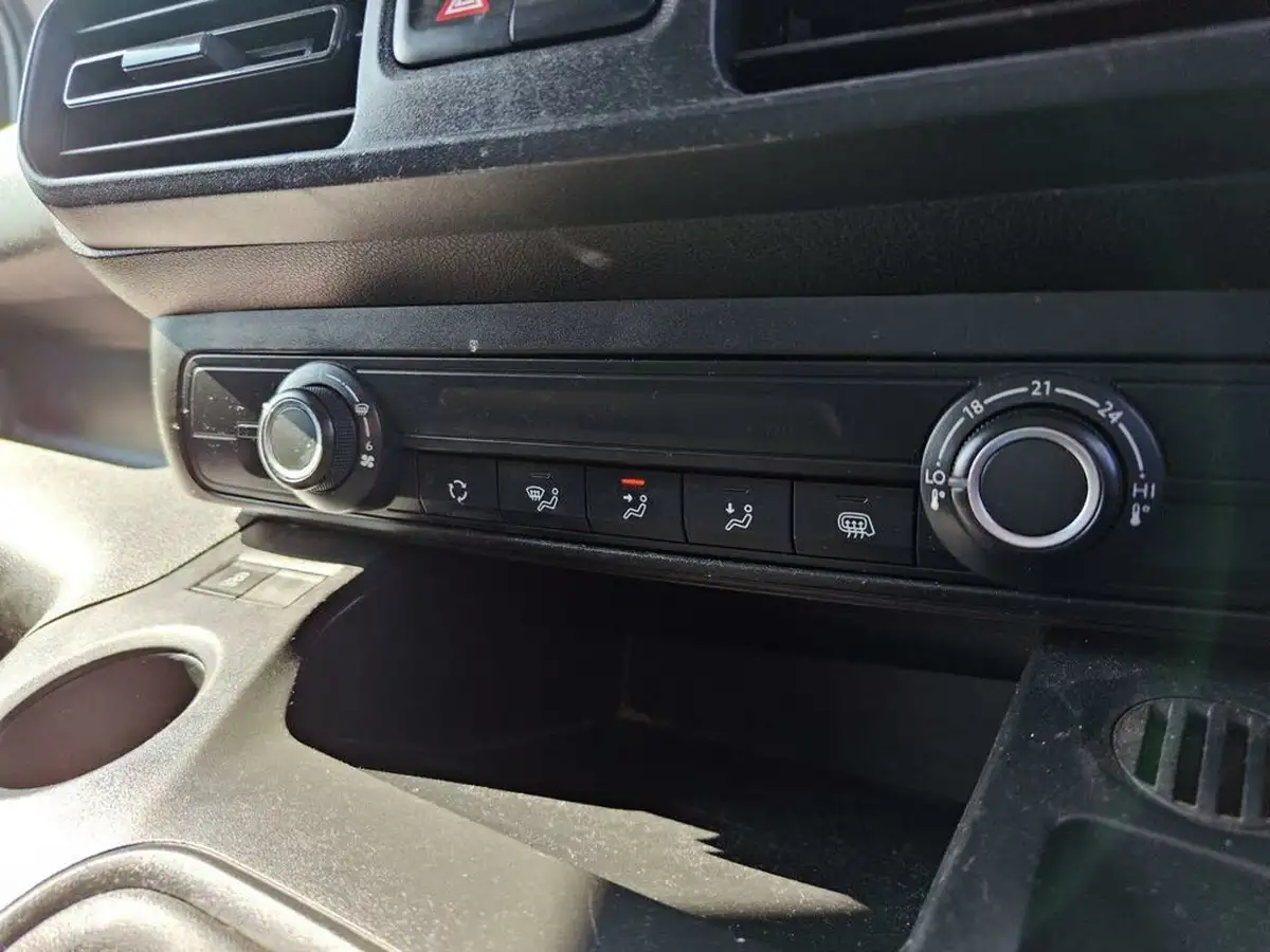 2020-peugeot-partner-15-bluehdi-950-s-100pseu6dt-e-ss-panel-big-14