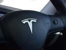 2022-tesla-model-y-e-long-range-small-19