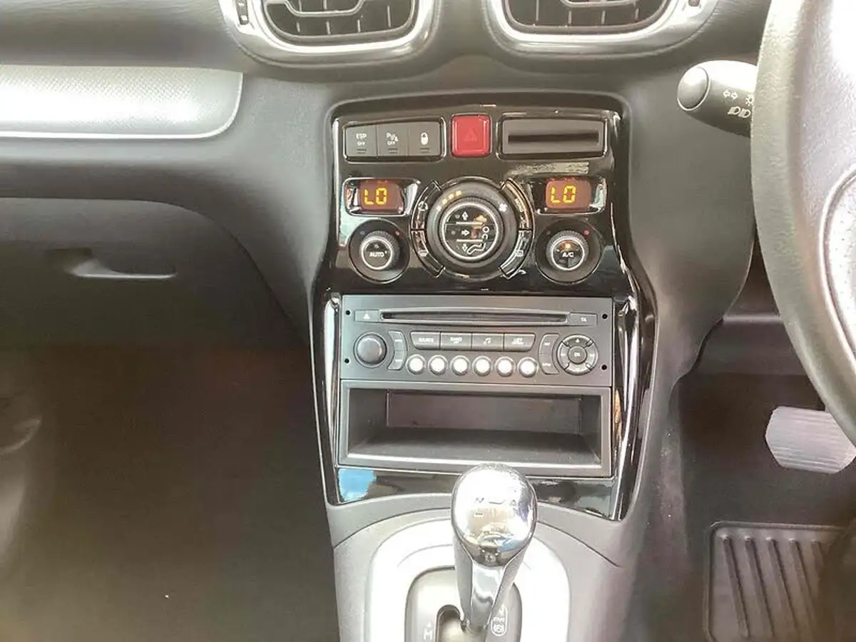 2012-citroen-c3-picasso-16-exclusive-vti-egs6-big-6
