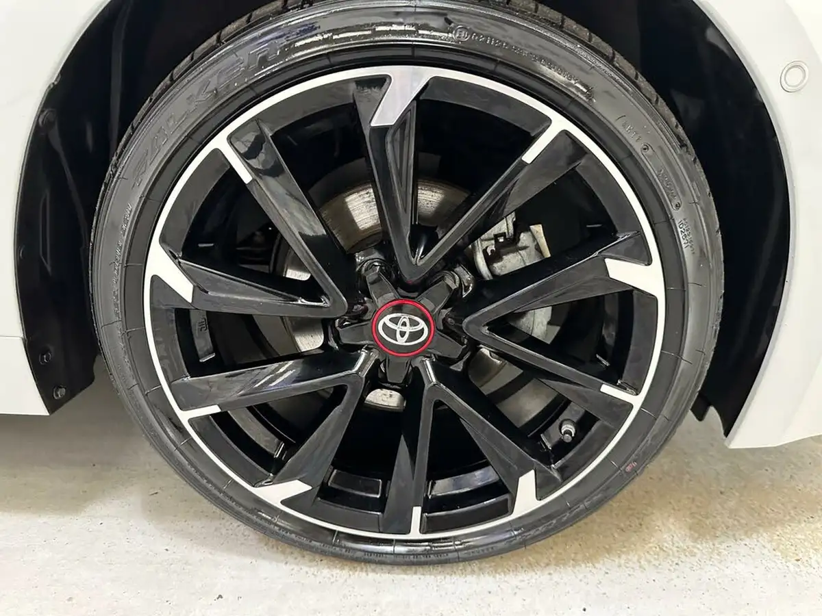 2020-toyota-corolla-18-vvt-i-gr-sport-trk-hatchback-big-35