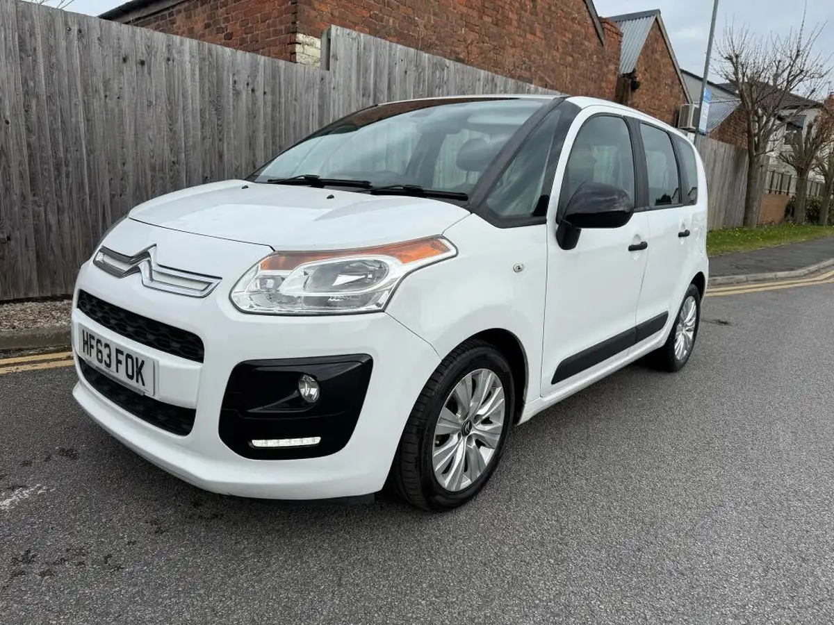 2013-citroen-c3-picasso-16-vtr-big-3