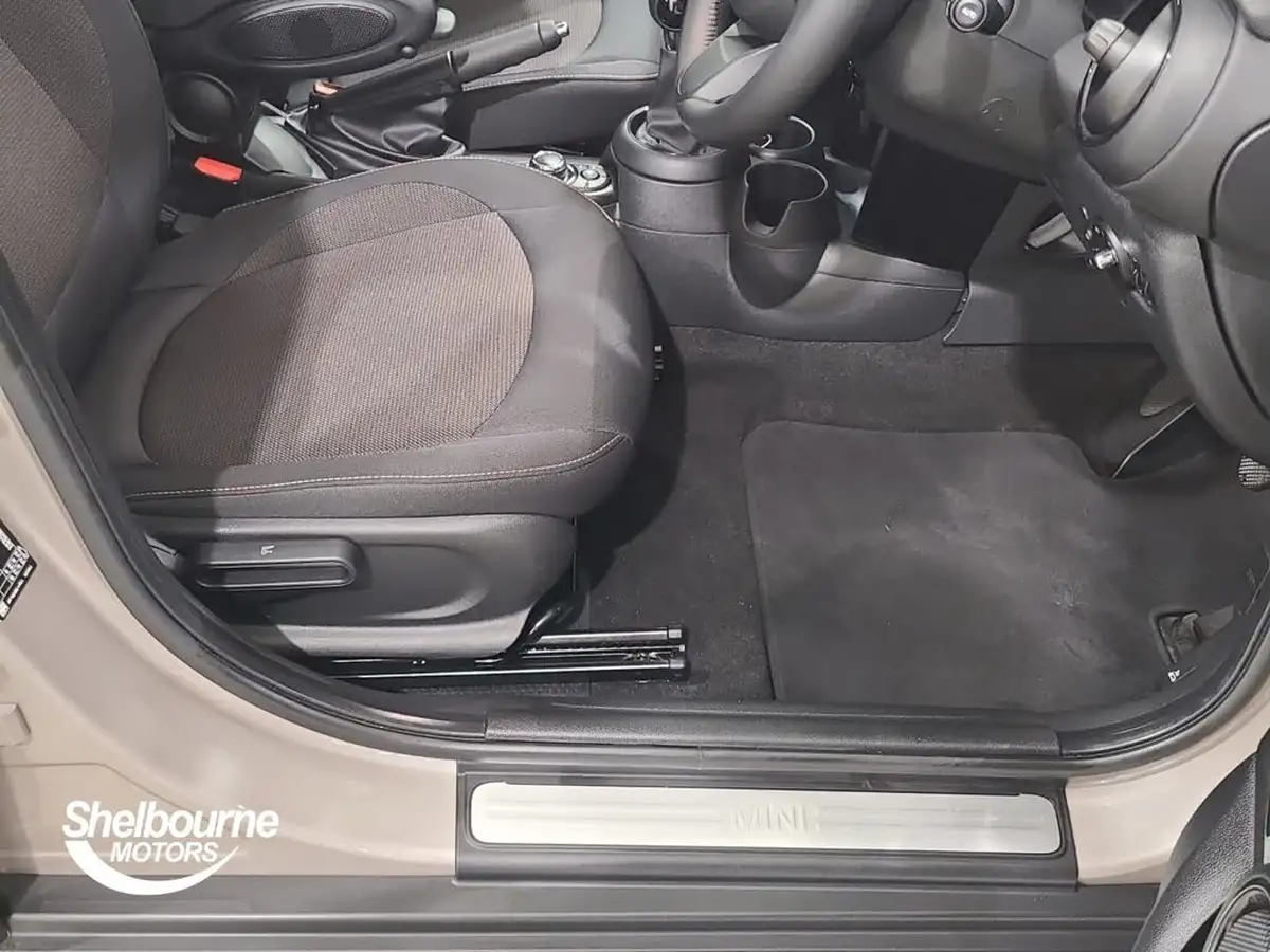 2022-mini-cooper-15-cooper-classic-hatchback-5d-big-7