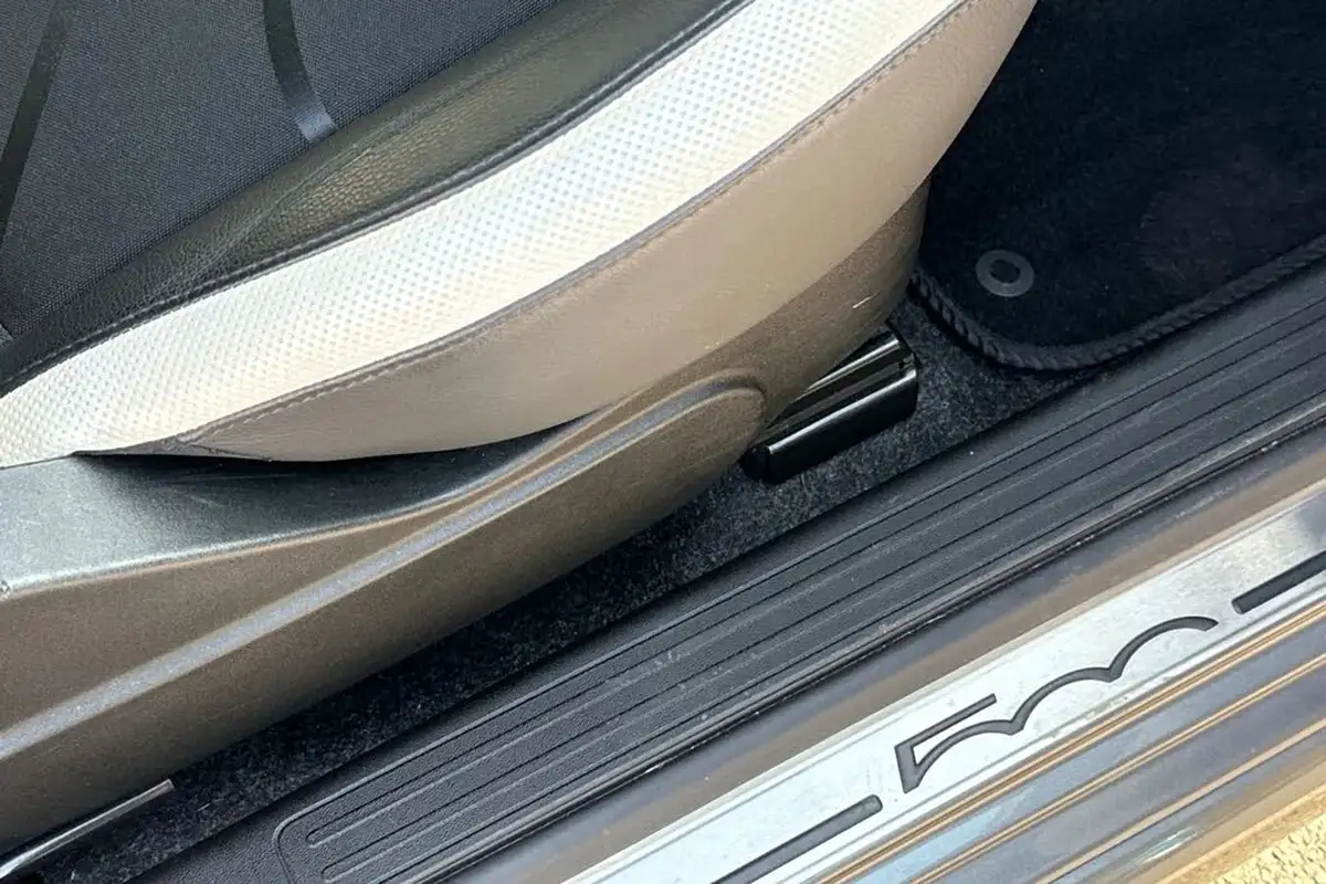 2019-fiat-500-12-s-big-30