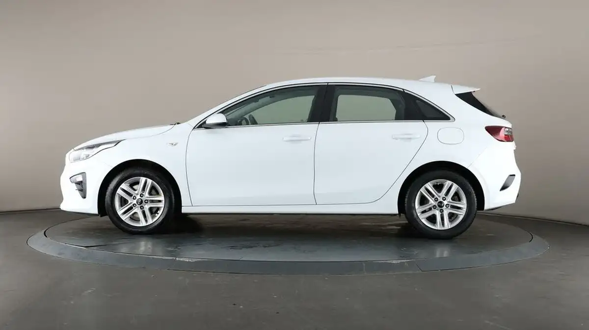 2021-kia-ceed-16crdi-2-nav-114bhp-adap-hatchback-big-28