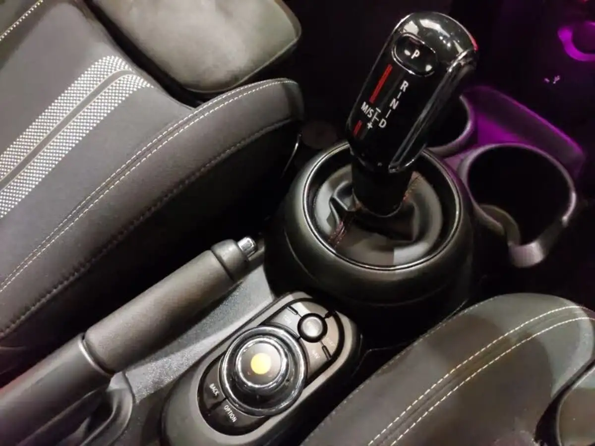 2019-mini-cooper-20-cooper-s-sport-189bhp-hatchback-3d-auto-big-15