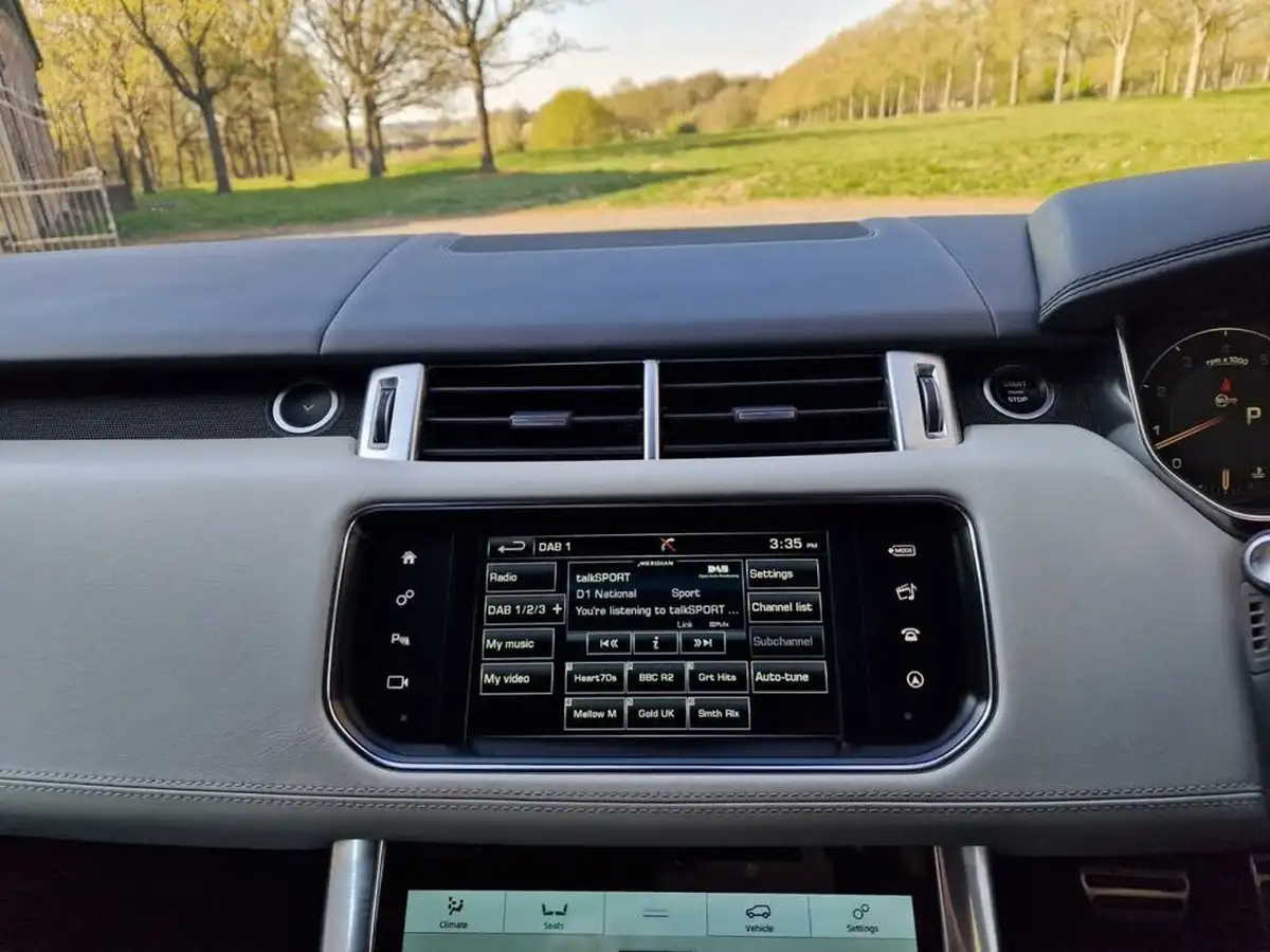 2015-land-rover-range-rover-sport-50-autobiography-dynamic-510bhp-4wd-4999cc-big-20