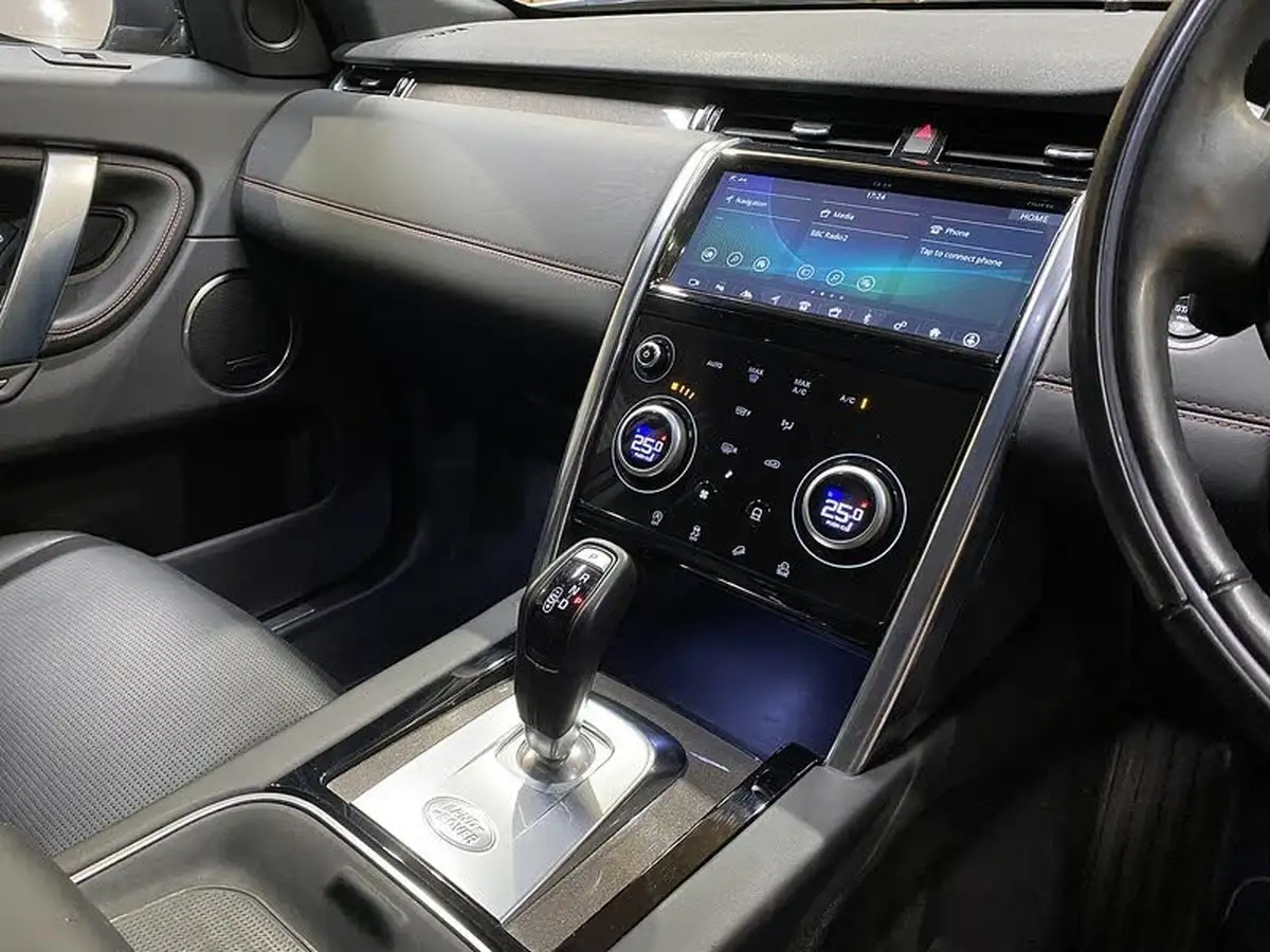 2020-land-rover-discovery-sport-big-29