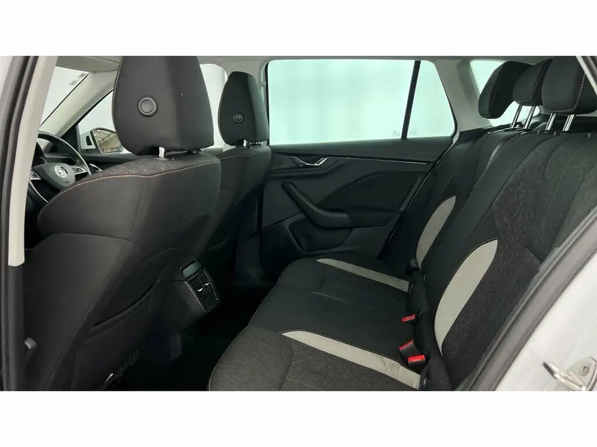2021-skoda-kamiq-10-tsi-se-l-95ps-big-11