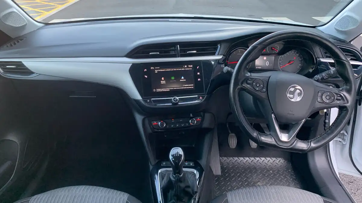 2020-vauxhall-corsa-12i-se-premium-big-3