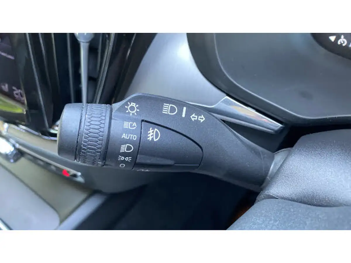 2021-volvo-xc60-20td-b4-momentum-big-23