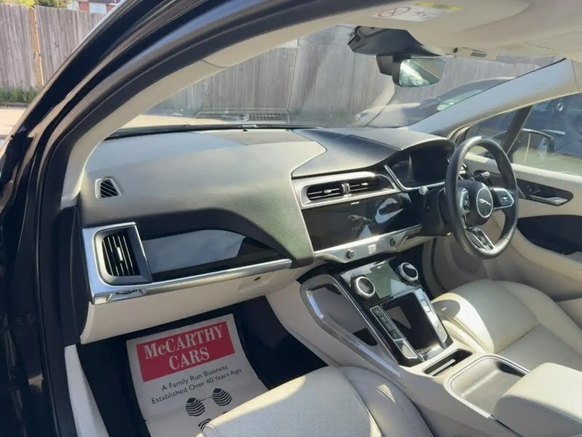 2019-jaguar-i-pace-ev400-se-big-43