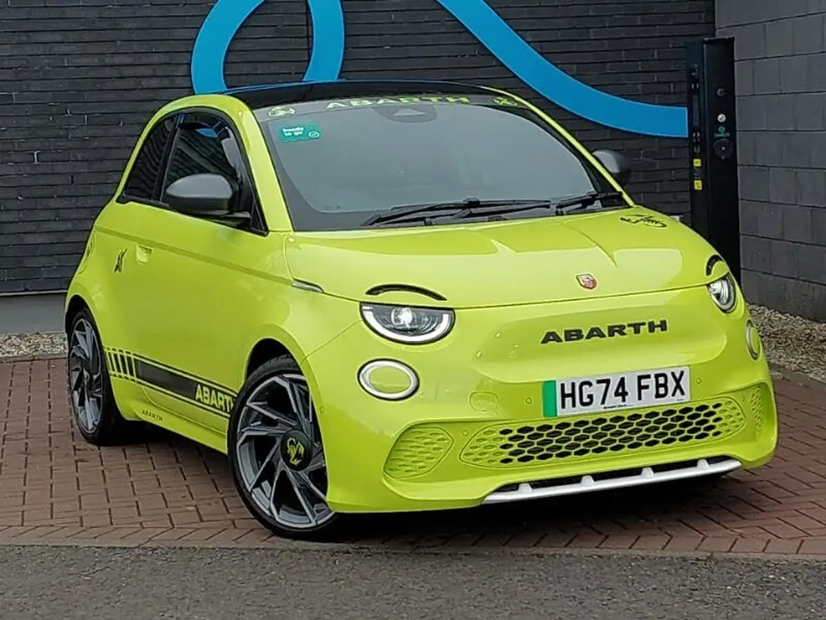 2024-abarth-500-e-500e-turismo-big-0