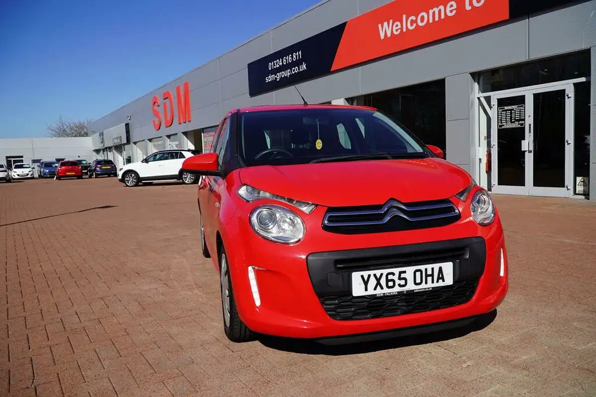 2015-citroen-c1-12-puretech-feel-5d-big-4
