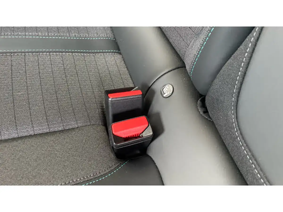 2022-peugeot-208-e-allure-premium-big-16