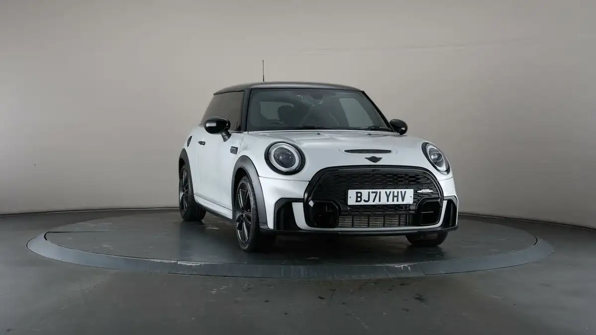 2021-mini-cooper-20-cooper-s-sport-hatchback-3d-big-42