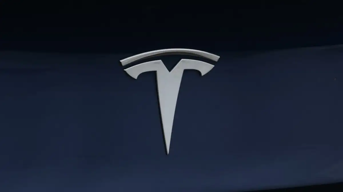 2021-tesla-model-3-e-standard-plus-big-21