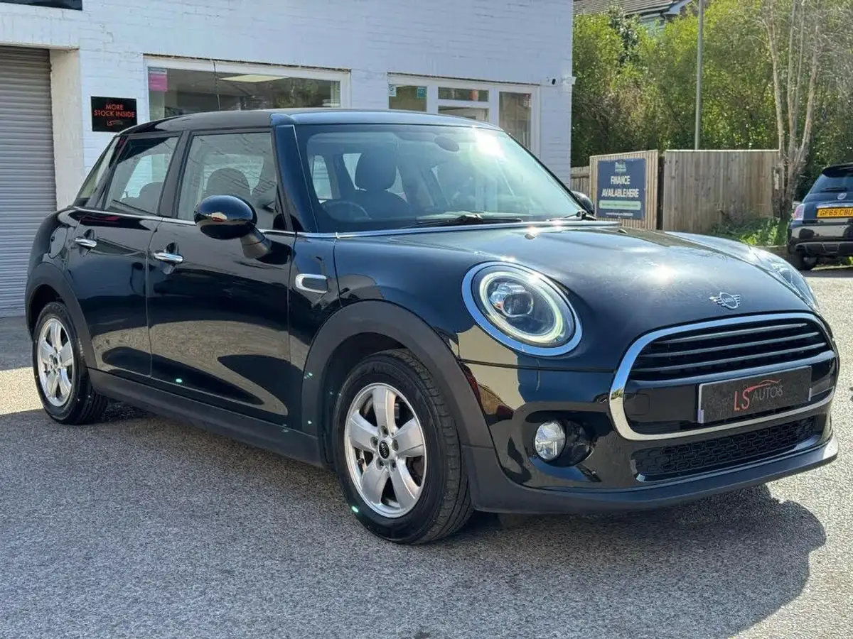 2019-mini-cooper-15-cooper-classic-hatchback-5d-big-1