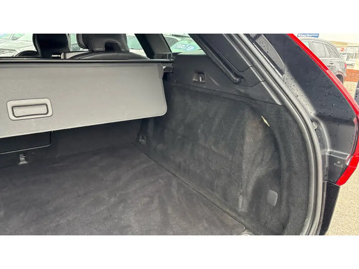 2020-volvo-xc60-20-b5-r-design-big-68