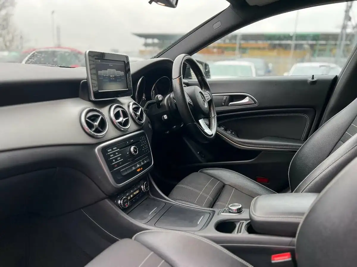 2016-mercedes-benz-cla-21d-cla-220-sport-ss-coupe-4d-big-29