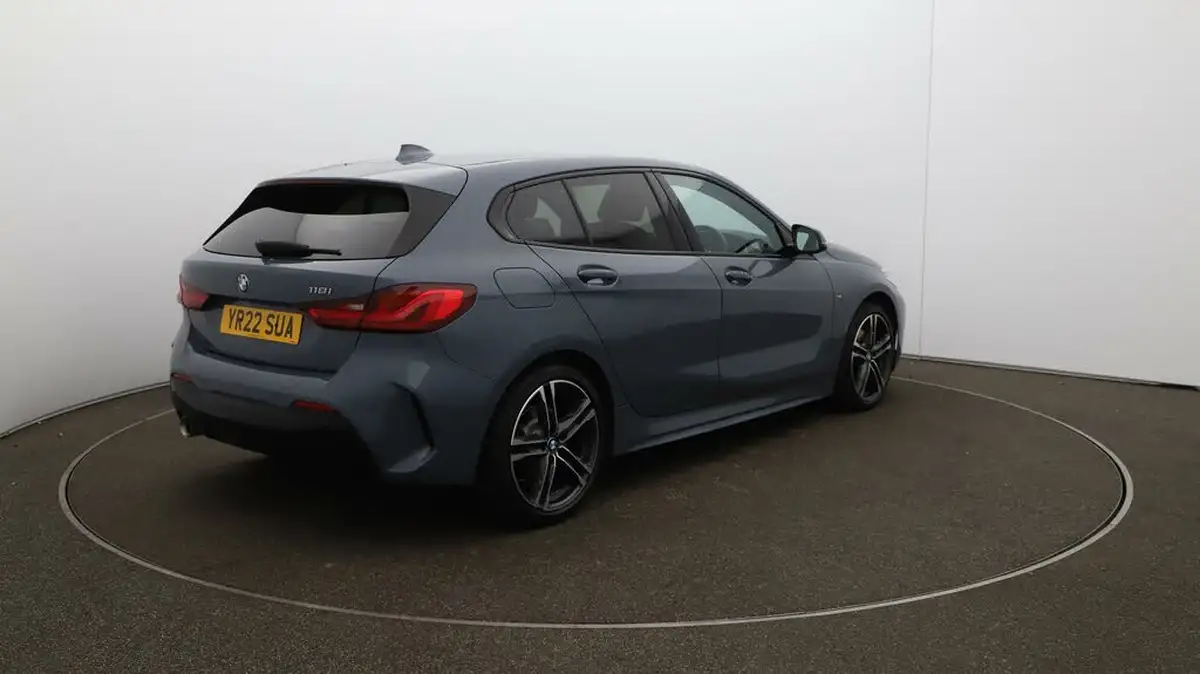 2022-bmw-1-series-15-118i-m-sport-lcp-dct-big-7