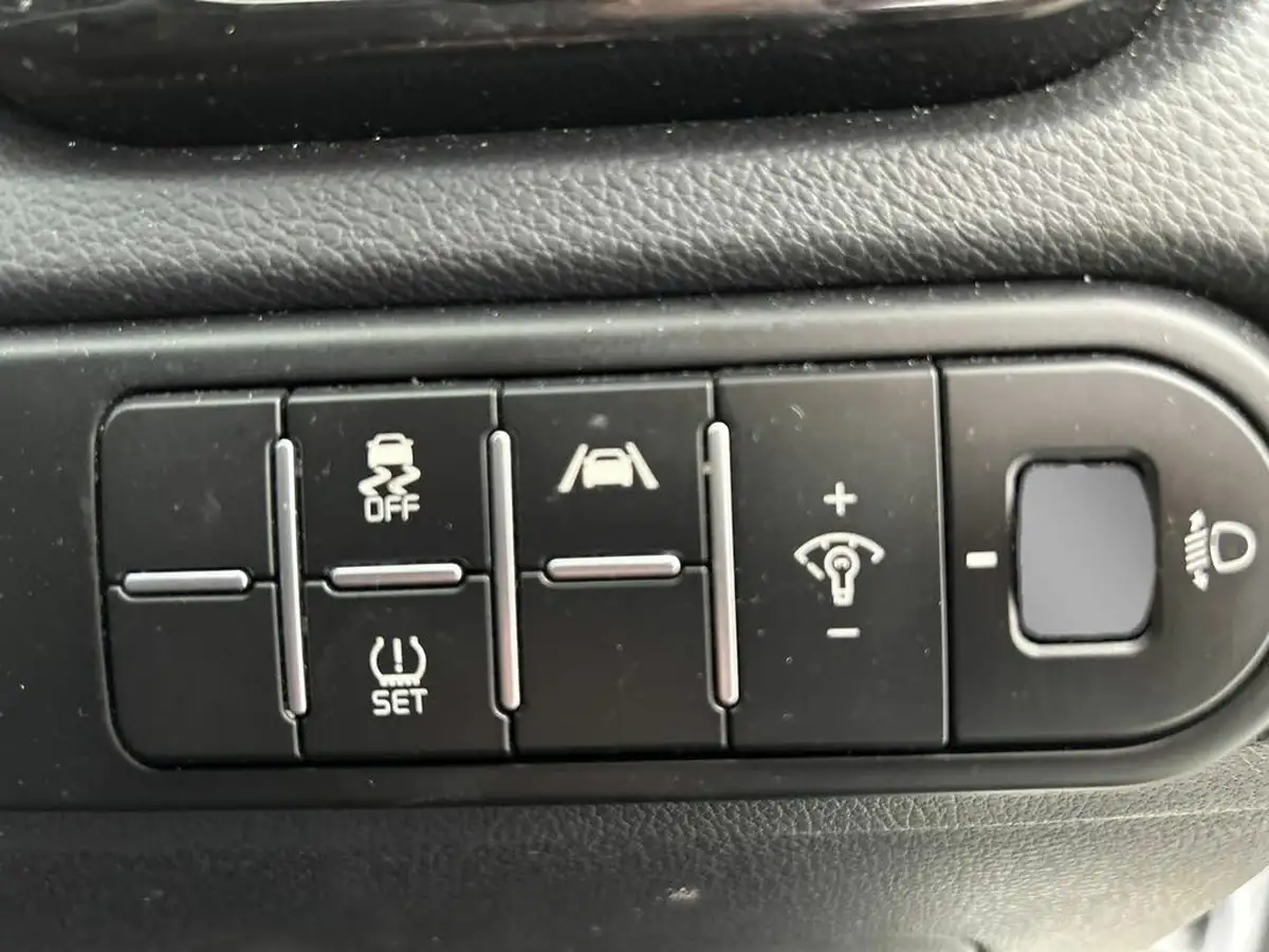 2022-kia-pro-ceed-15-t-gdi-gt-line-big-13