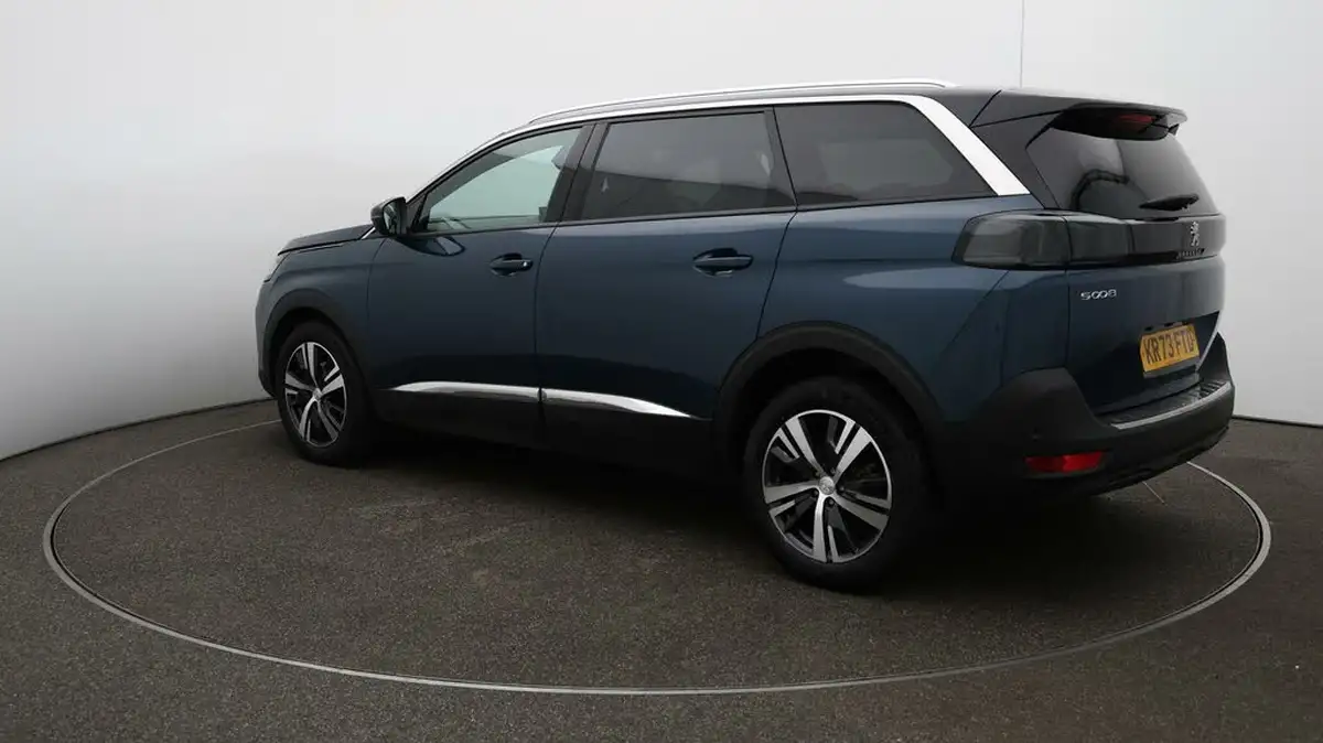 2023-peugeot-5008-suv-15-bluehdi-allure-130ps-eat8-big-56