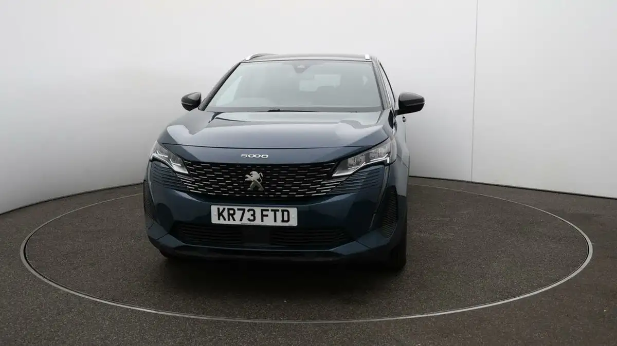 2023-peugeot-5008-suv-15-bluehdi-allure-130ps-eat8-big-32