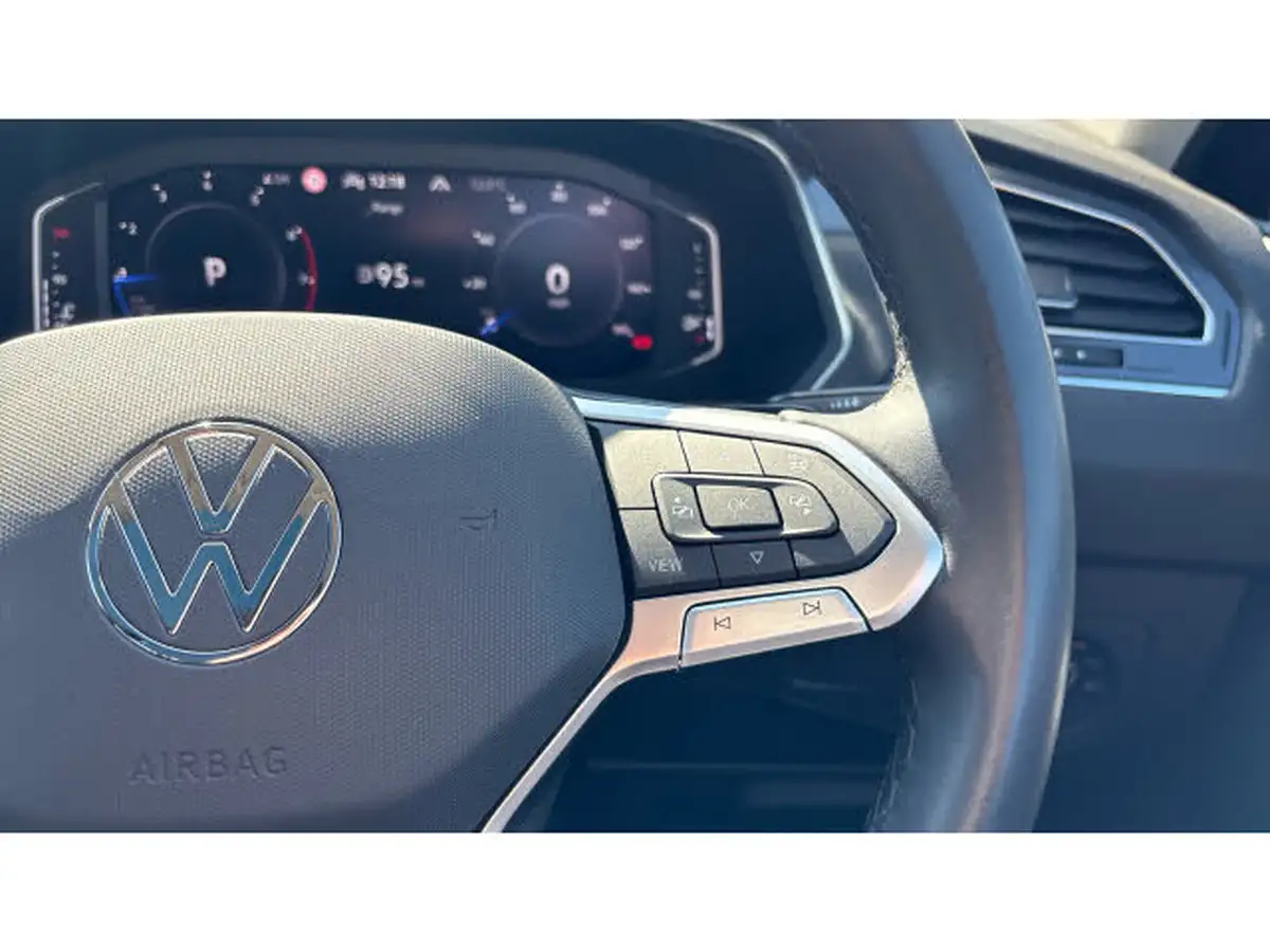 2023-volkswagen-tiguan-allspace-15-tsi-r-line-big-55