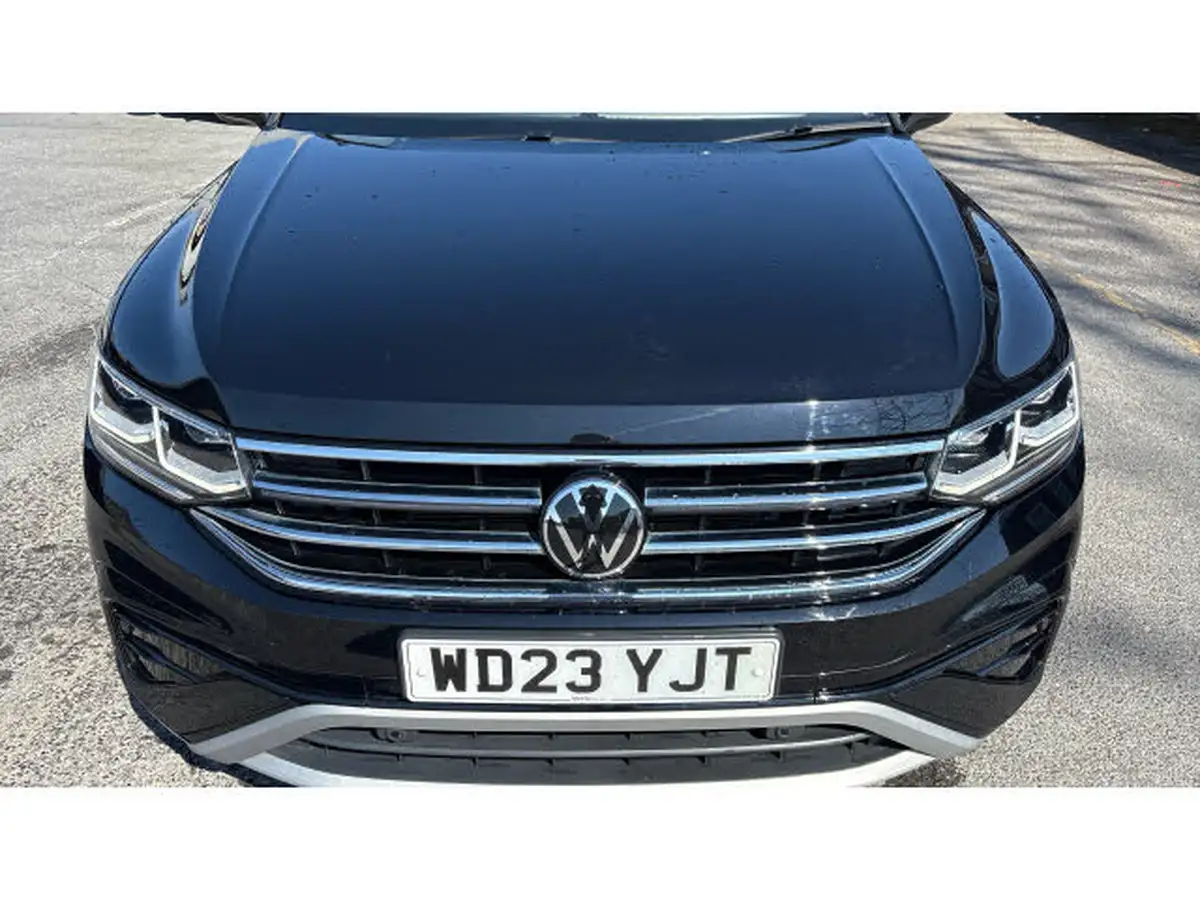 2023-volkswagen-tiguan-allspace-15-tsi-r-line-big-7