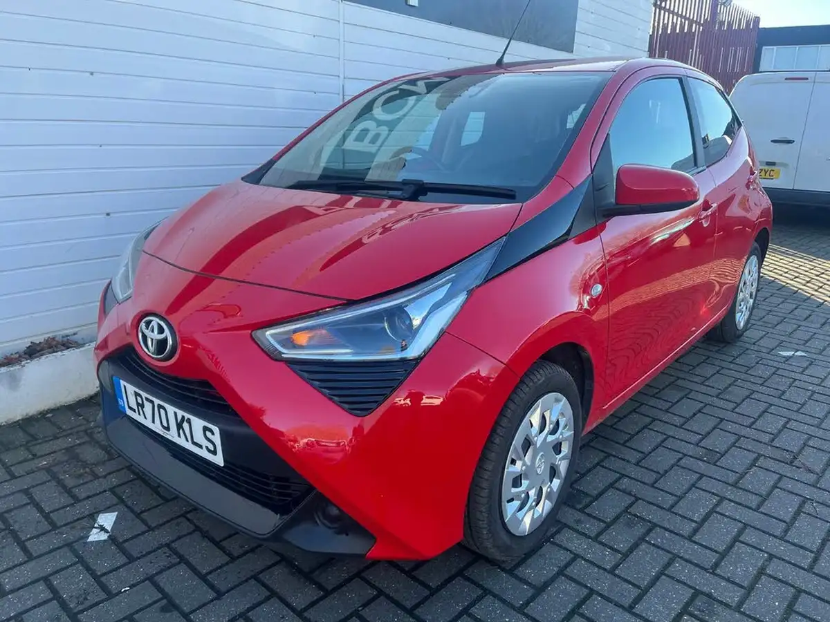 2020-toyota-aygo-10-vvt-i-x-play-tss-big-6