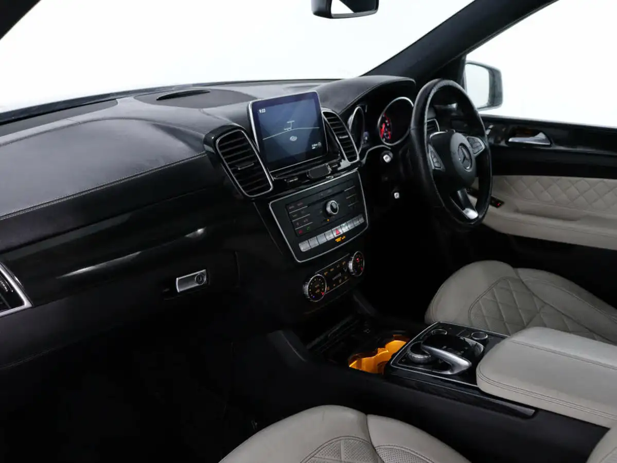 2015-mercedes-benz-gle-class-30td-gle350d-designo-line-estate-big-39
