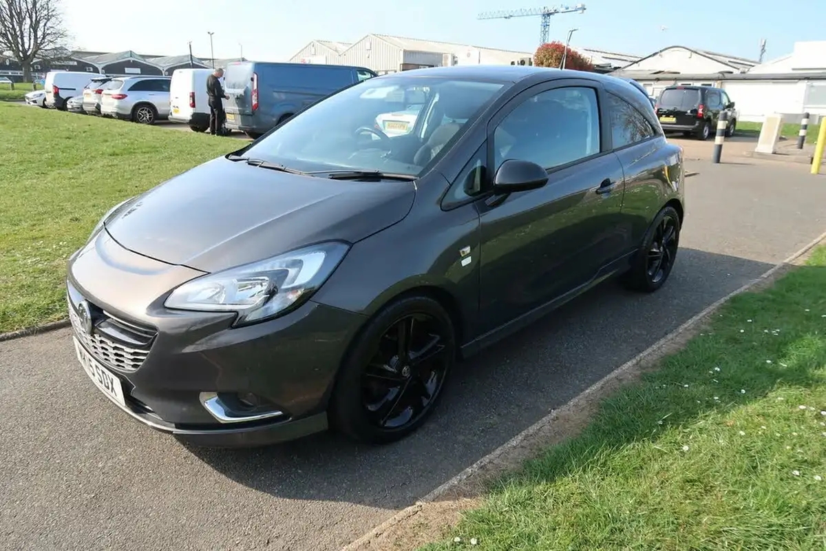 2015-vauxhall-corsa-12-limited-edition-3d-big-5