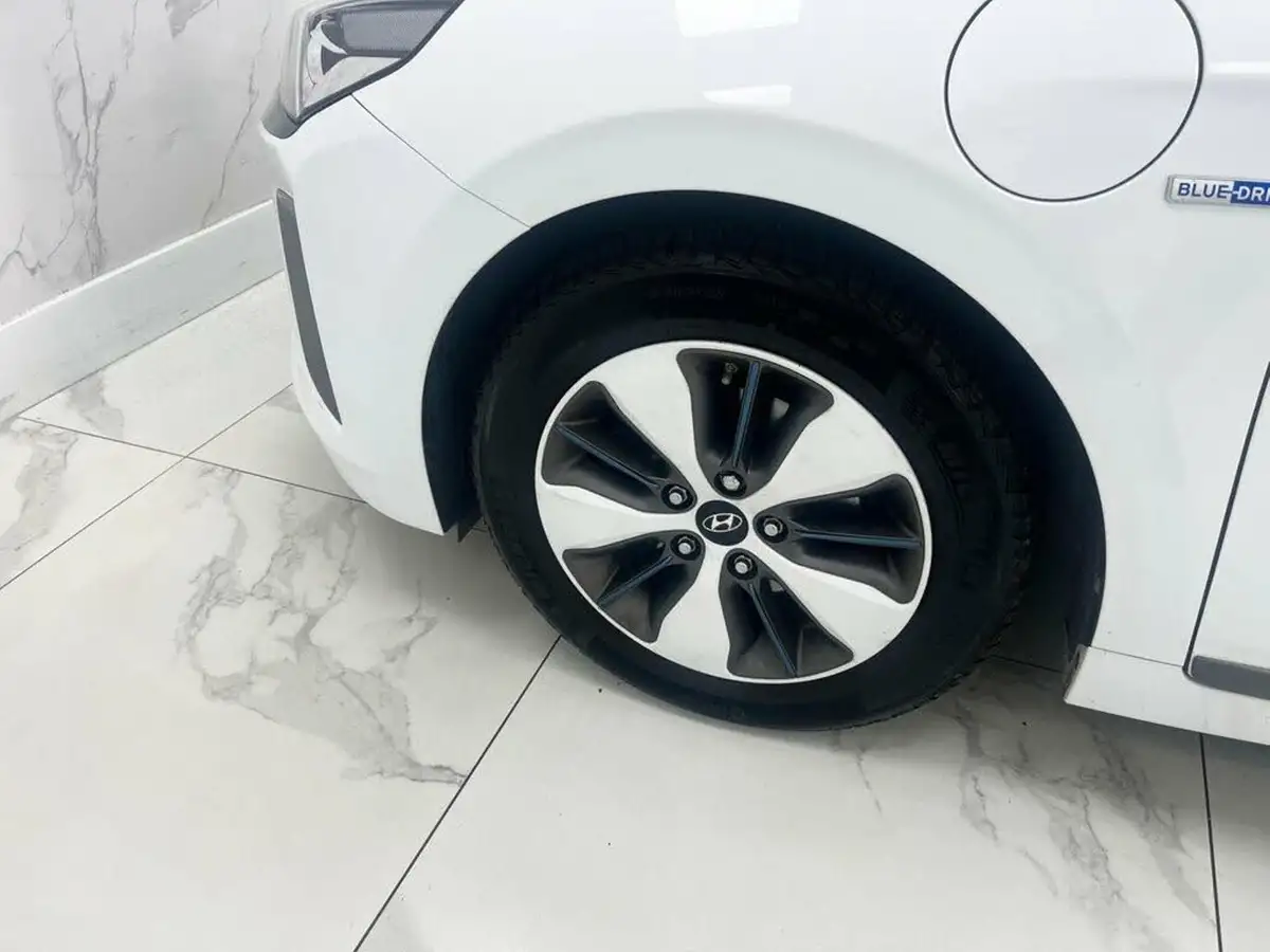 2019-hyundai-ioniq-16-gdi-premium-se-plug-in-hybrid-big-13