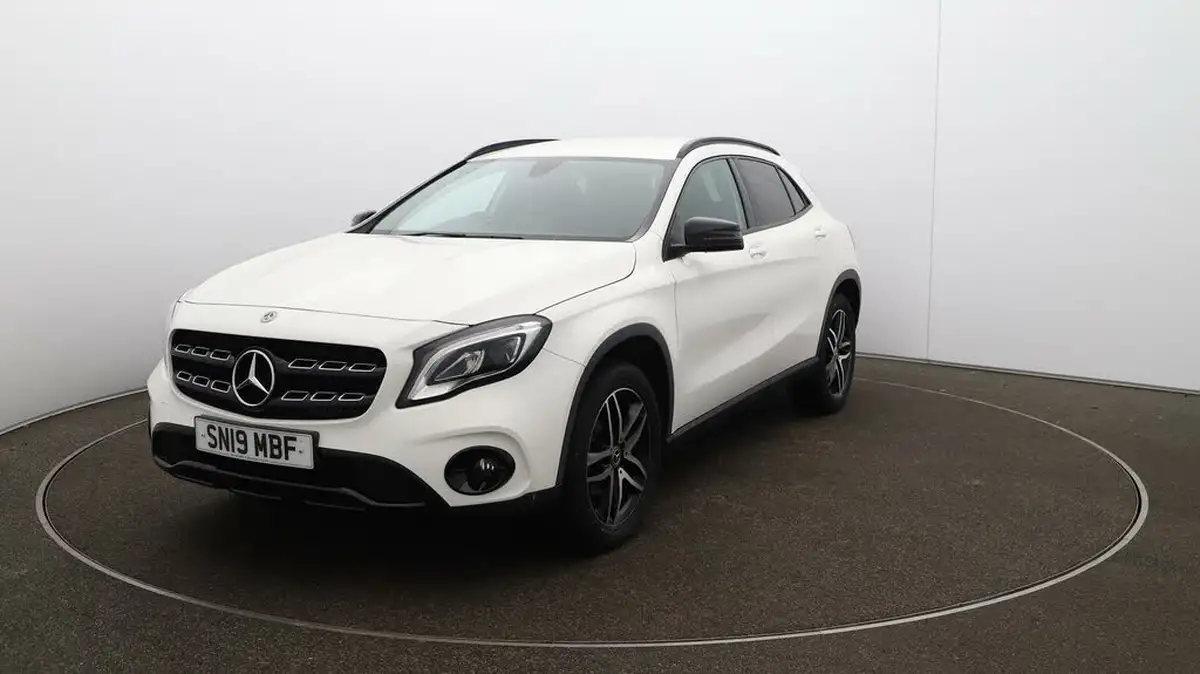 2019-mercedes-benz-gla-class-16-gla-180-urban-edition-ss-7g-dct-big-27