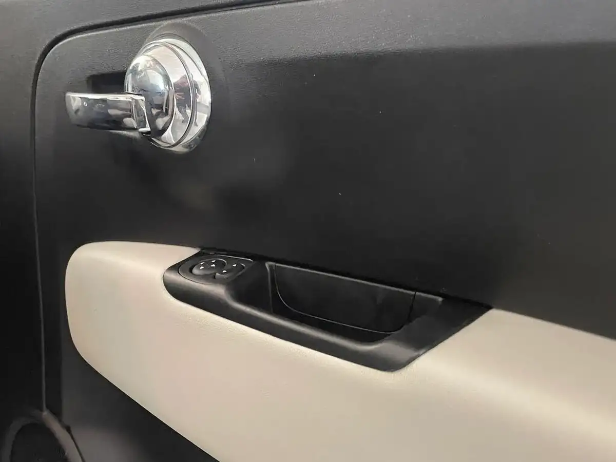 2022-fiat-500-10-dolcevita-big-21