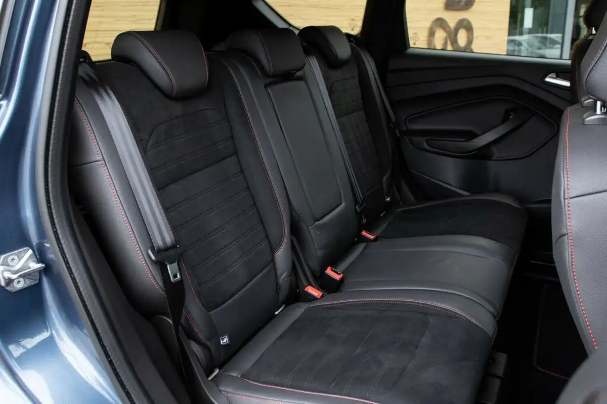 2019-ford-kuga-20tdci-st-line-150ps-ss-big-32