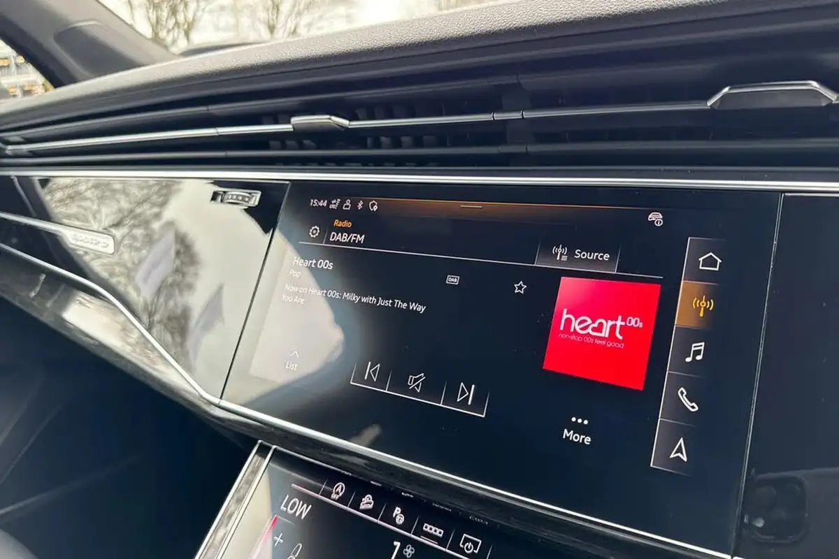 2023-audi-q7-30-50-tdi-black-edition-big-53