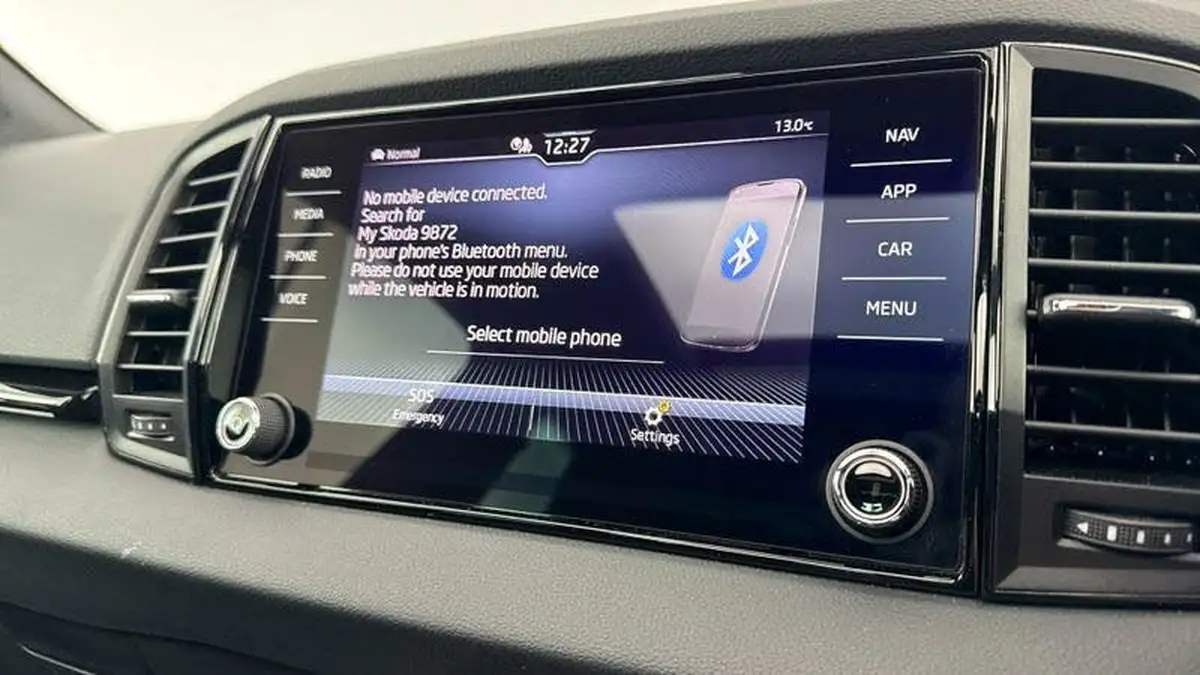 2022-skoda-karoq-15-tsi-sportline-big-13