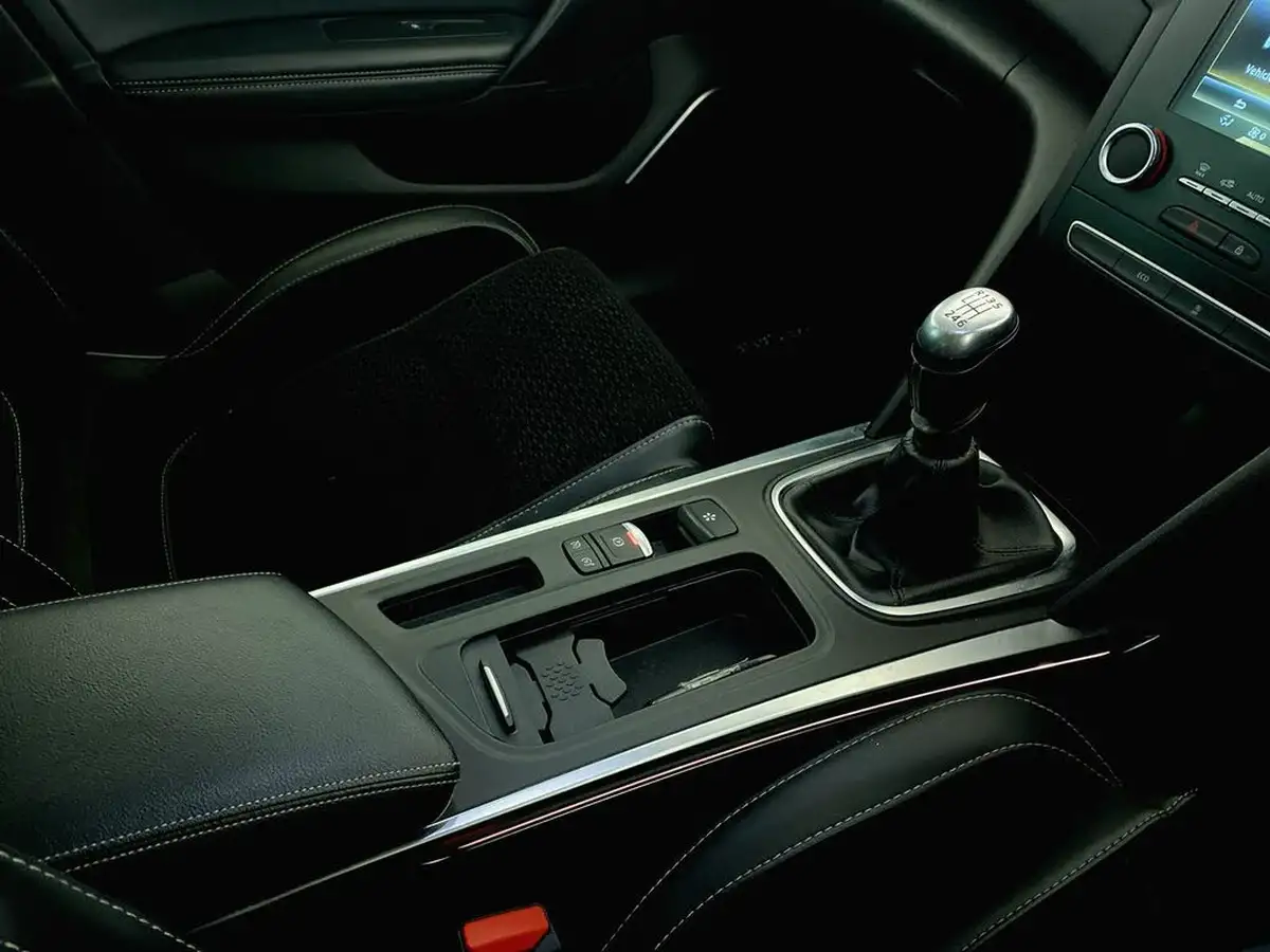 2018-renault-megane-12-tce-dynamique-s-nav-hatchback-big-22