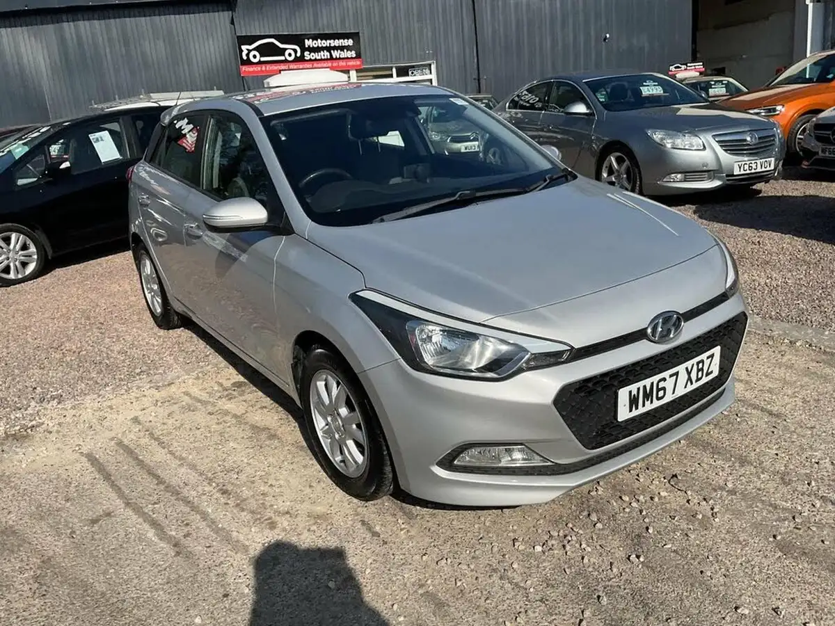 2018-hyundai-i20-12-se-hatchback-5d-big-53