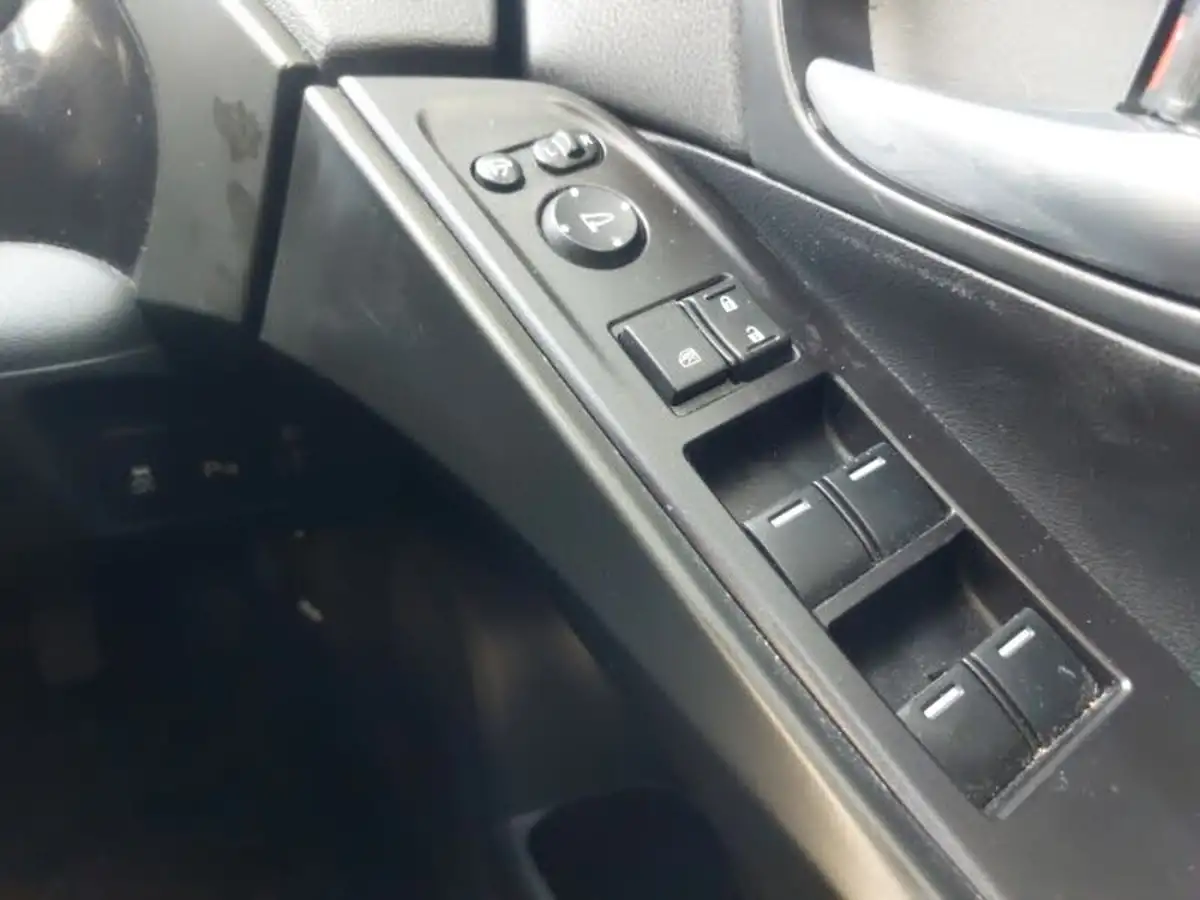 2016-honda-civic-18-i-vtec-se-plus-navi-ss-hatchback-big-15