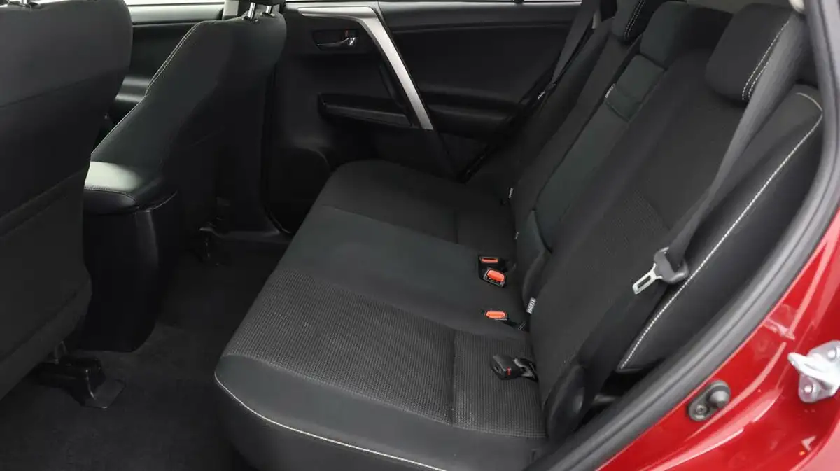 2018-toyota-rav4-25-vvt-i-icon-194bhp-2494cc-big-15