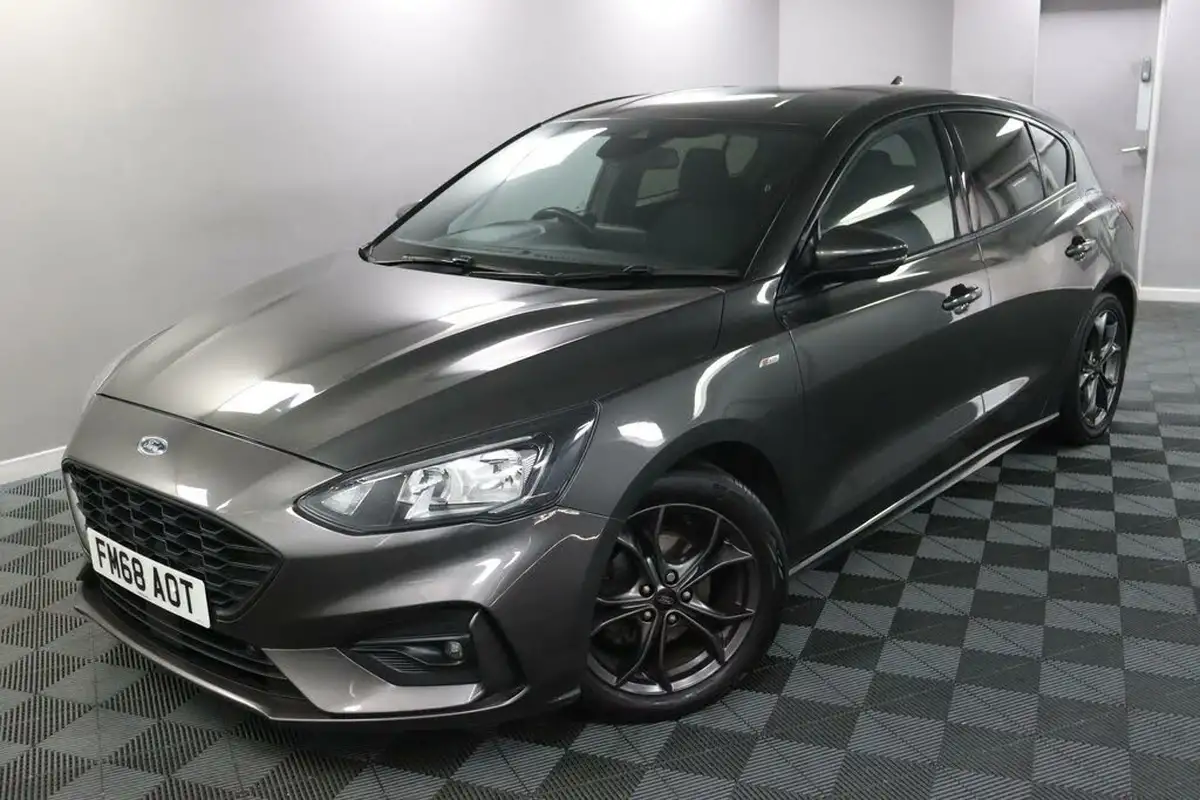 2019-ford-focus-10t-st-line-ss-hatchback-big-15