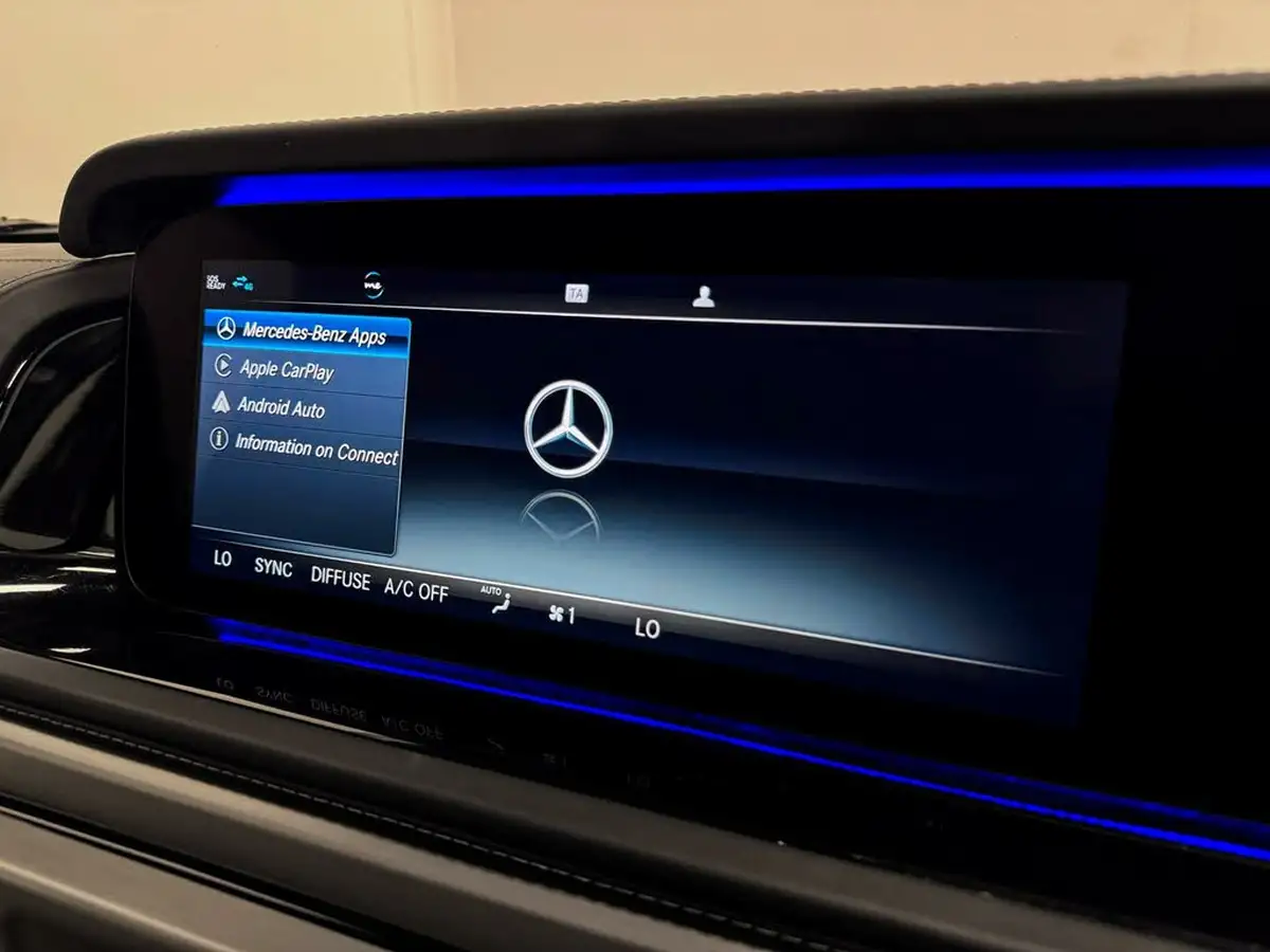 2021-mercedes-benz-g-class-40-g63-amg-big-42