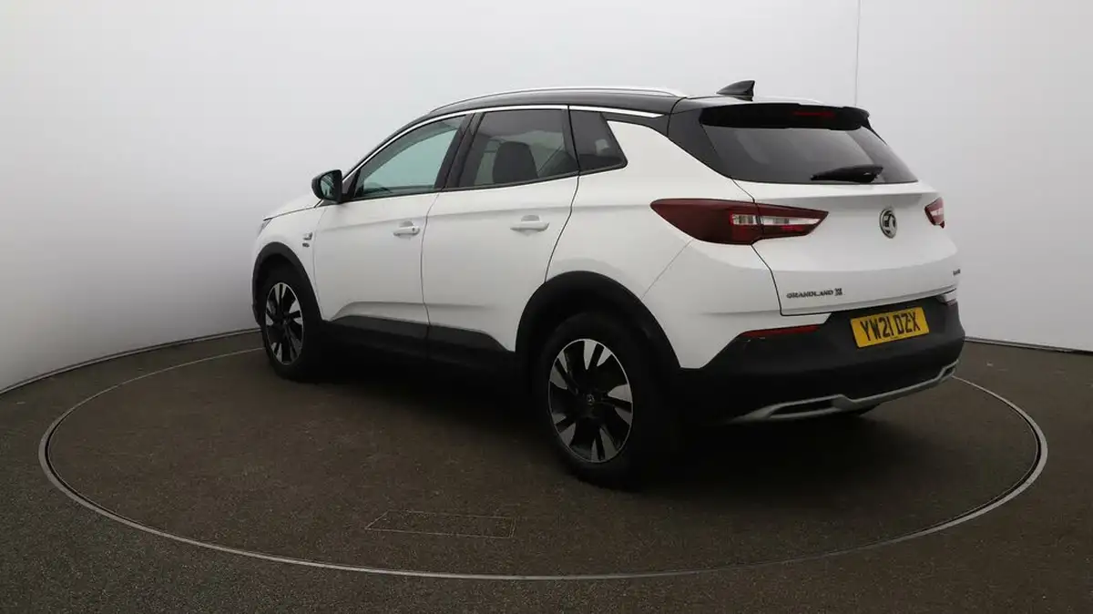 2021-vauxhall-grandland-x-12-griffin-big-5