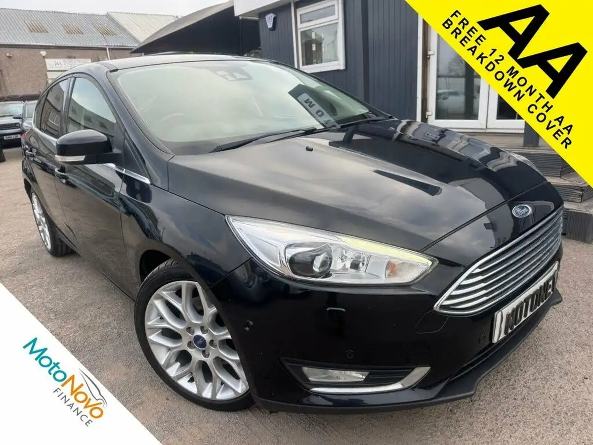 2015-ford-focus-20tdci-titanium-x-hatchback-big-23
